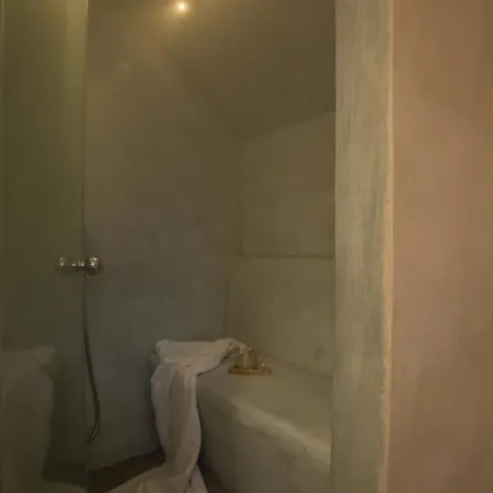 וילה Nest With Hot Tub, Hammam & Outdoor Cinema *