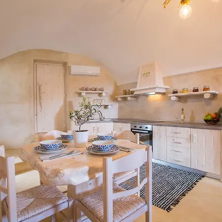 Nest With Hot Tub, Hammam & Outdoor Cinema * Akrotírion