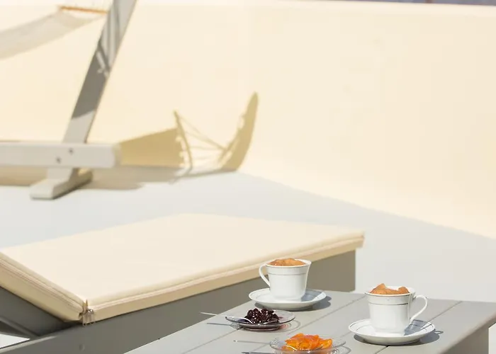 Nest With Hot Tub, Hammam & Outdoor Cinema Akrotírion